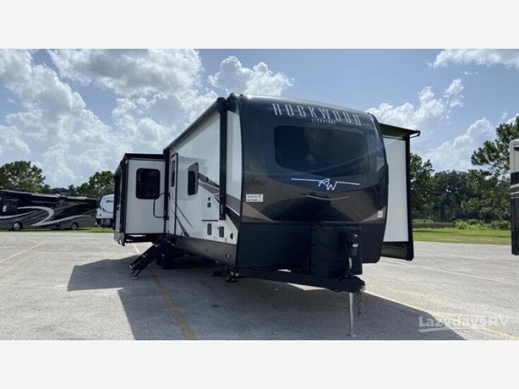 Thumbnail Photo undefined for New 2023 Forest River Rockwood 8337RL
